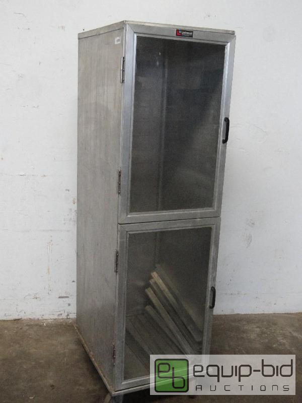 lot 1150 image: Lockwood Aluminum Full Size Holding Cabinet