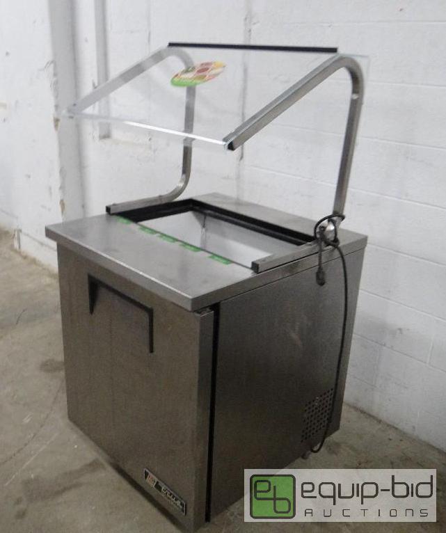 lot 1195 image: True Refrigerated Prep Station with Sneeze Guard