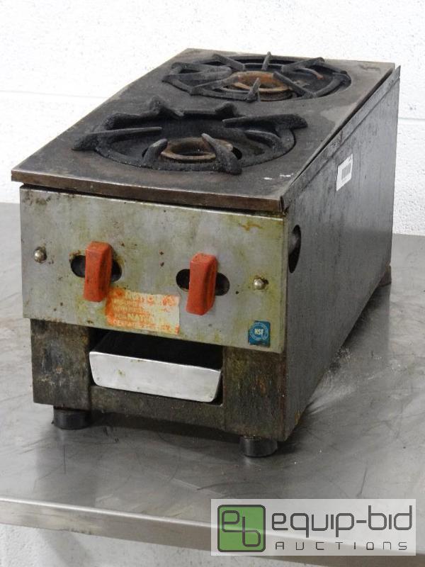 lot 1241 image: Counter Top Natural Gas 2 Burner