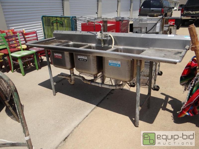 lot 124 image: Stainless steel 3 hole sink with drain boards...
