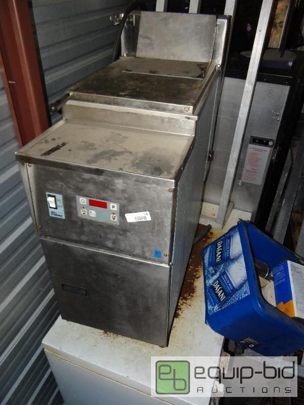 lot 196 image: Pitco fryalator. Electric....