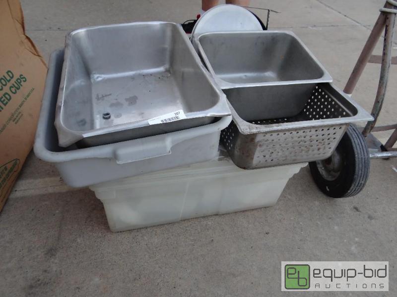 lot 207 image: Lot of 3 ss inserts and 1 plastic bus tub....