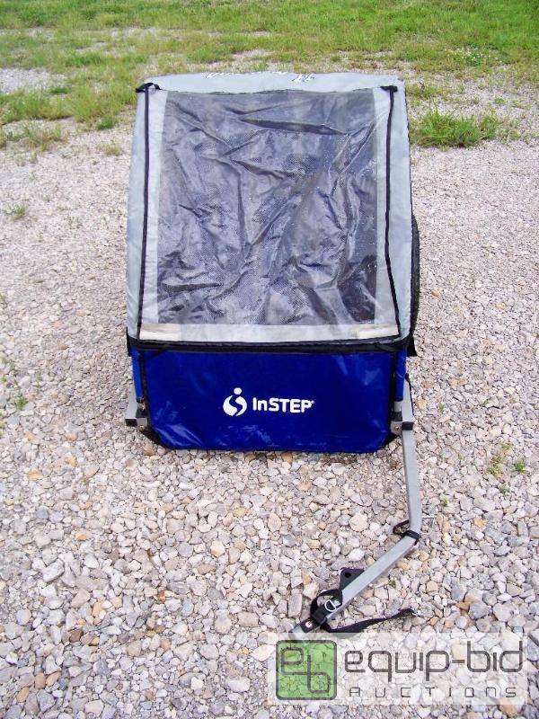 lot 1013 image: InStep Bicycle Trailer