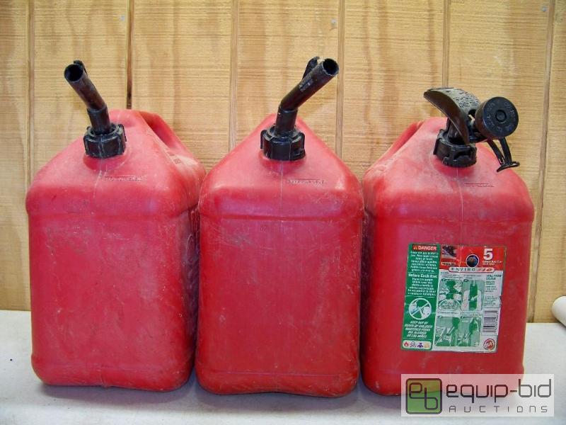 lot 1022 image: Gas Cans