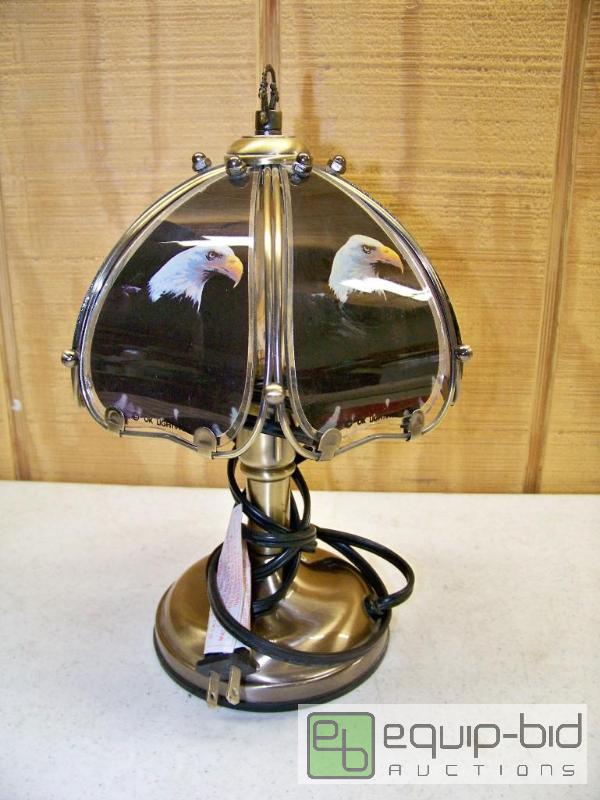 lot 1030 image: Eagle Brass Touch Lamp