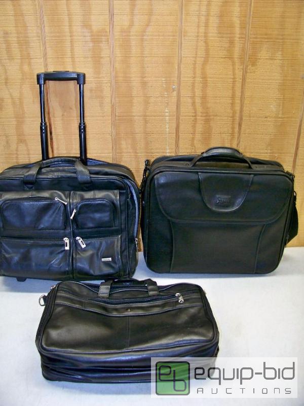 lot 1064 image: Lot of 3 Laptop Bags