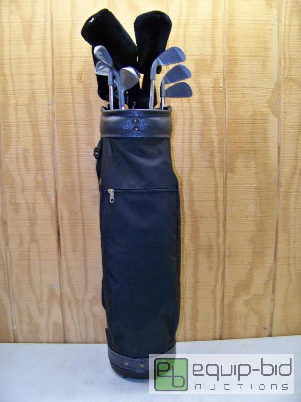 lot 1065 image: Set of Golf Clubs