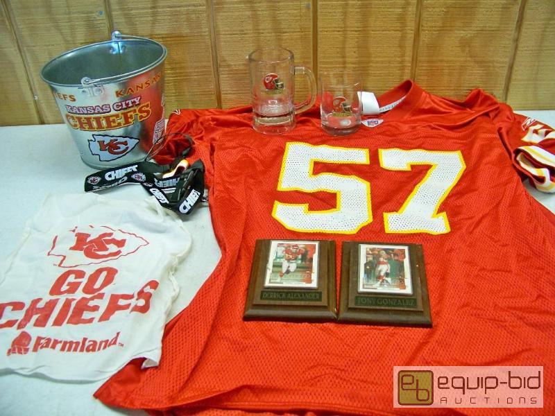lot 1075 image: Kansas City Chiefs Collectibles