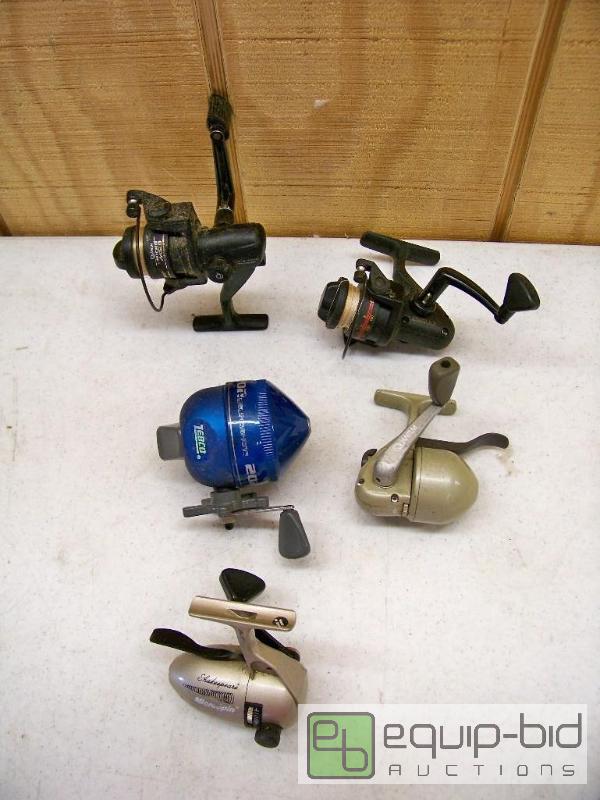 lot 1099 image: Lot of Fishing Reels