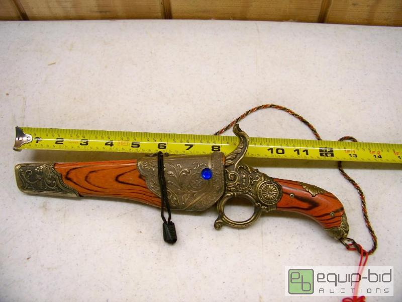 lot 1109 image: Pistol Knife
