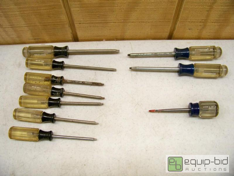 lot 1157 image: Craftsman Screwdrivers