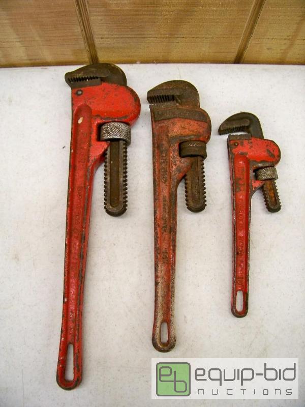 lot 1158 image: Lot of 3 Pipe Wrenches