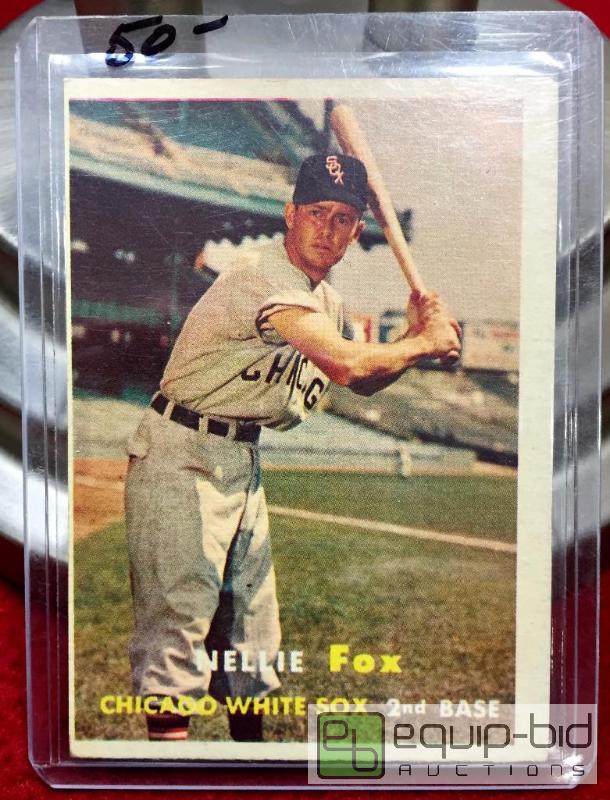 lot 1015 image: 1957&nbspTOPPS&nbsp&nbspNELLIE FOX BOOK VA...