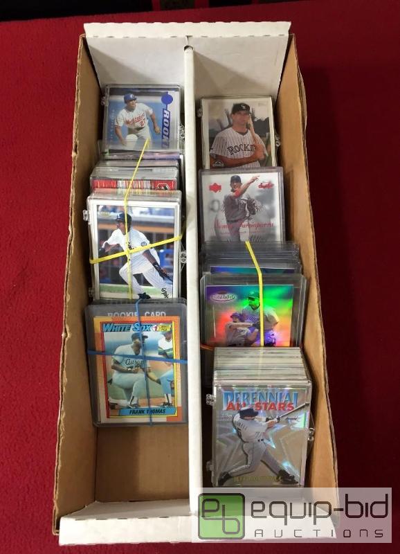 lot 1053 image: 400 CT SHOEBOX FULL WITH BASEBALL HALL OF FAM...
