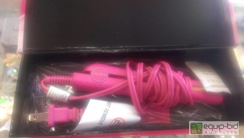 lot 106 image: Royale Mini Curler...