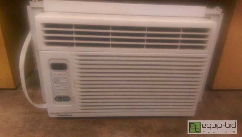 lot 14 image: Its gonna be hot Used Air Conditioner blows ...