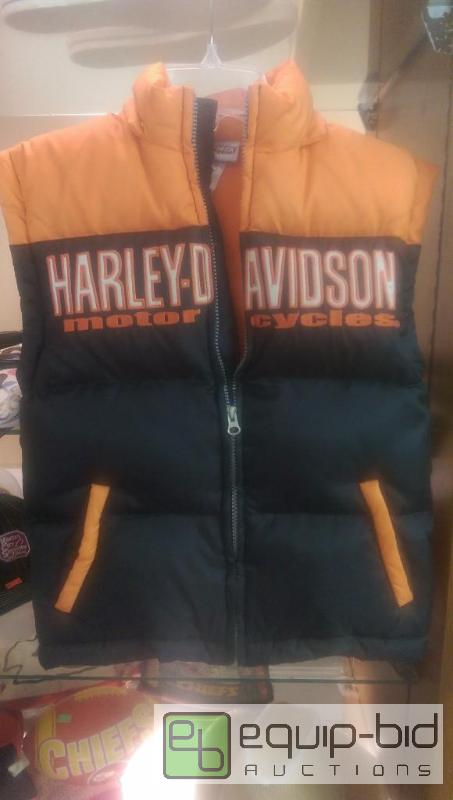 lot 245 image: Harley Davidson Vest Size Small no rips tears...