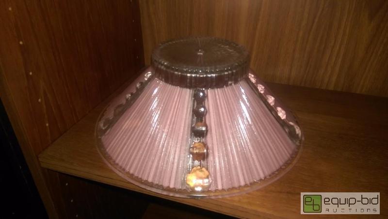 lot 253 image: Beautiful Antique Light Fixture...