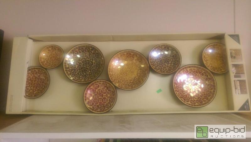 lot 289 image: Brand New Wall Art...