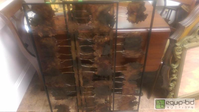 lot 325 image: Metal Wall Art...
