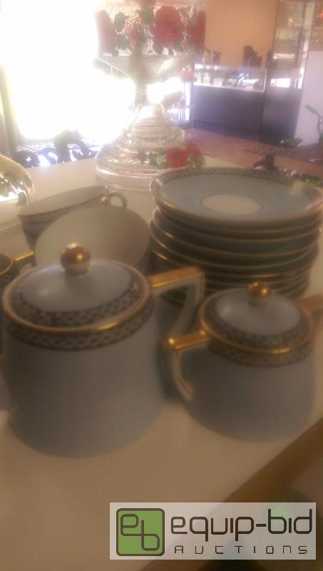 lot 47 image: Cute Little Tea Set...