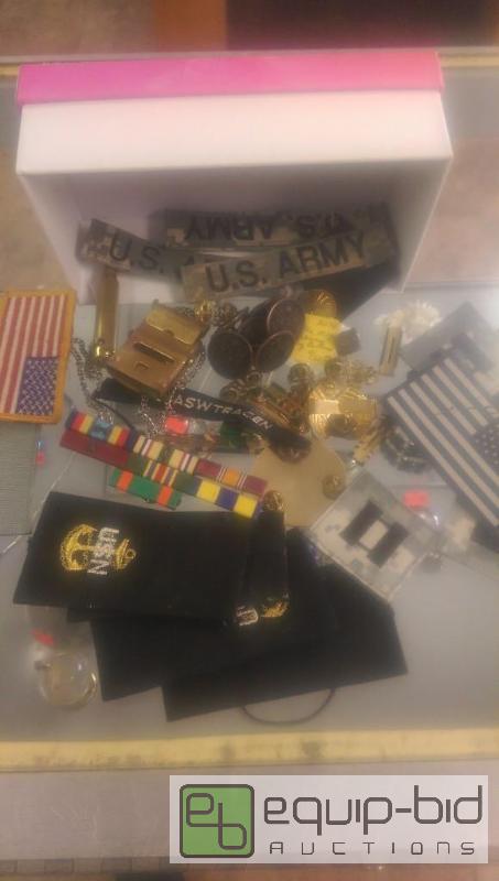 lot 59 image: Military Misc&nbspStuff Lot...