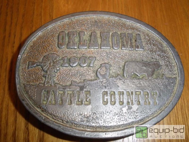 lot 73 image: Vintage Oklahoma Belt Buckle Cattle CountryN...