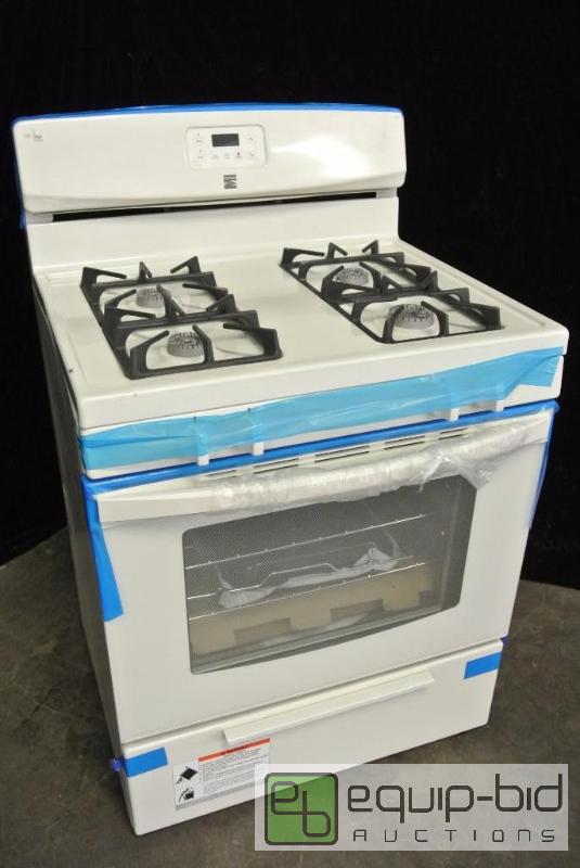 lot 1005 image: Kenmore white gas 4 burner range