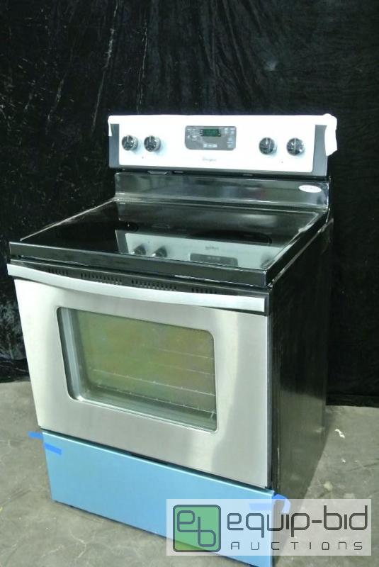 lot 1013 image: Whirlpool 4 burner electric range