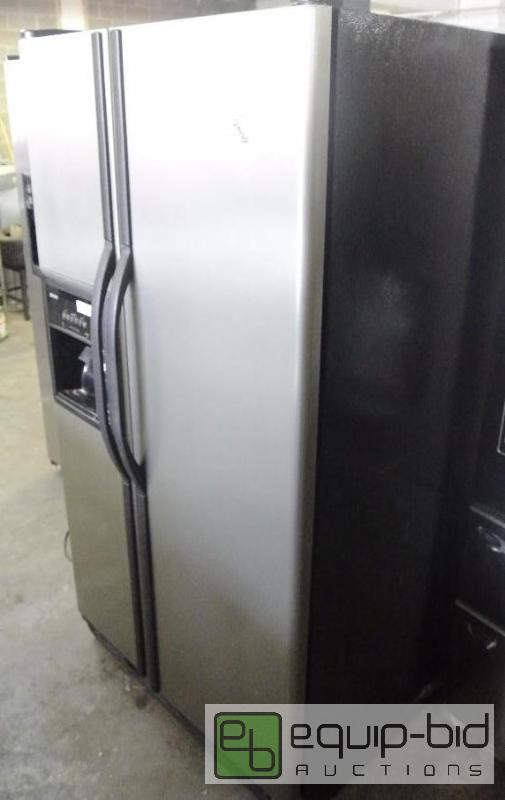 lot 3077 image: Kenmore Side by Side Residential Refrigerator