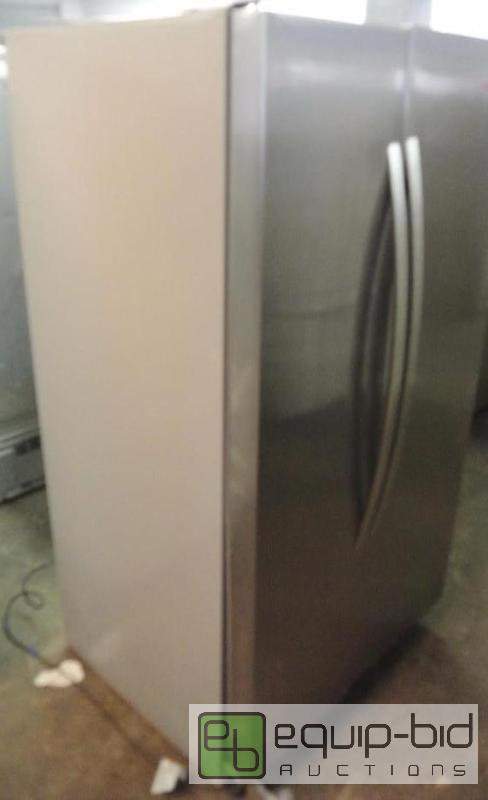 lot 3092 image: Kenmore Side by Side Residential Refrigerator