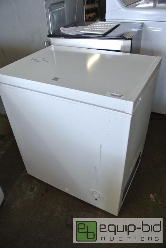 lot 3248 image: Kenmore Chest Freezer