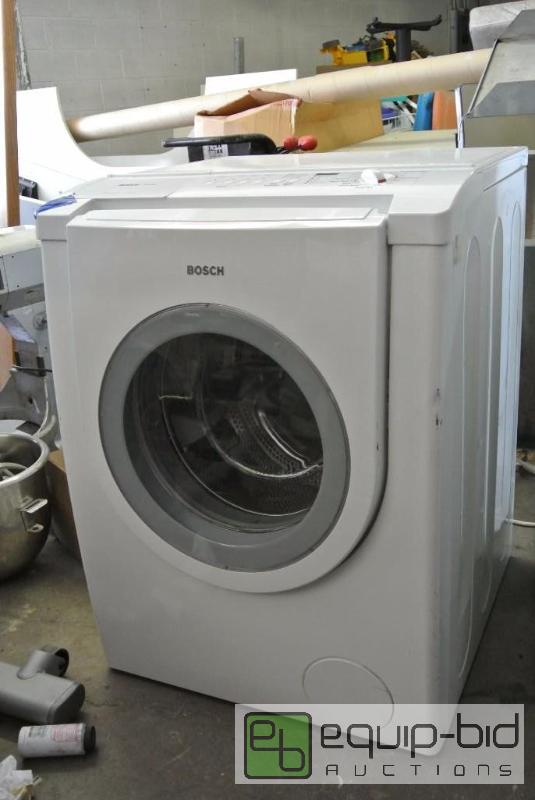 lot 3261 image: Bosch Front Loading Washing Machine