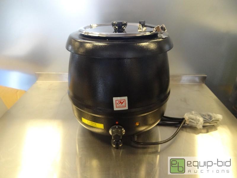 lot 1607 image: New 10.5QT Soup Warmer
