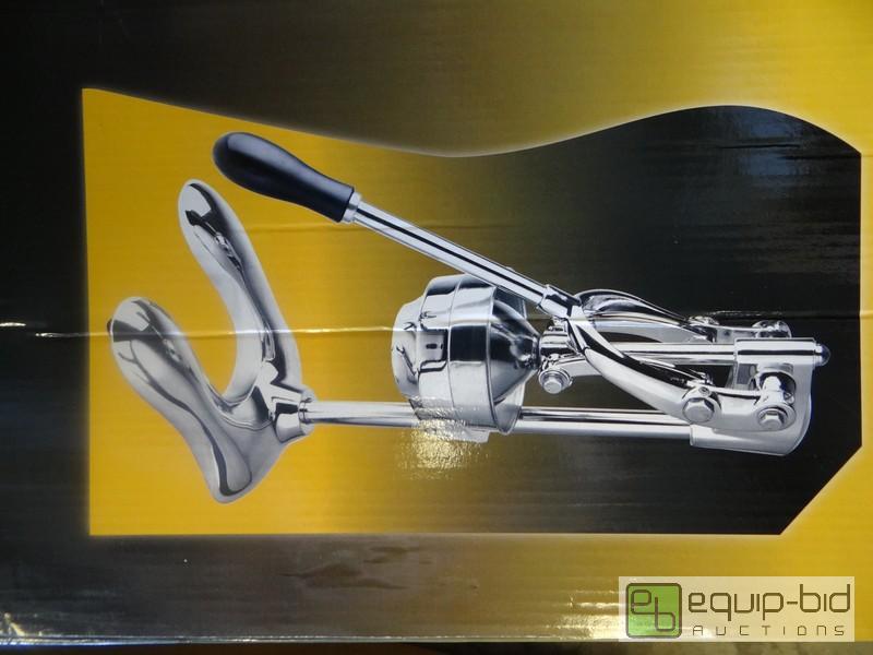 lot 1645 image: New Fruit Juicer