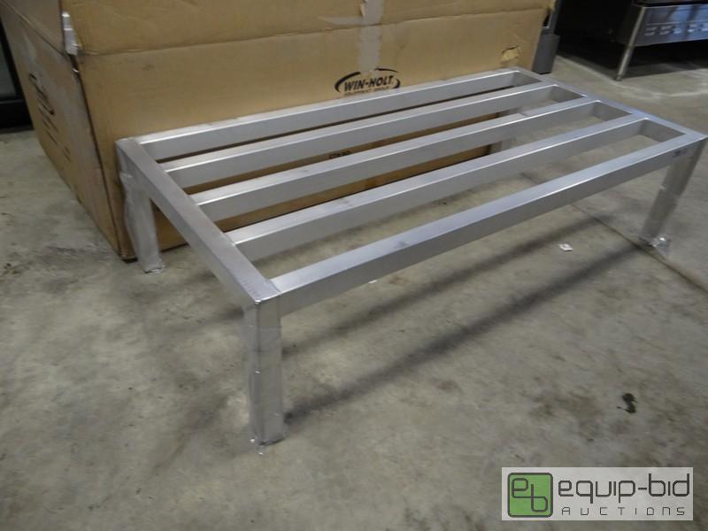lot 1685 image: New Winholt 48x24 Aluminum Dunnage Rack