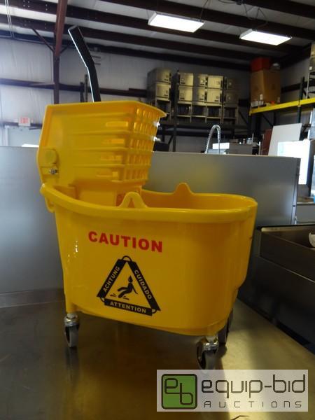 lot 1703 image: New Poly Mop Bucket With Strainer