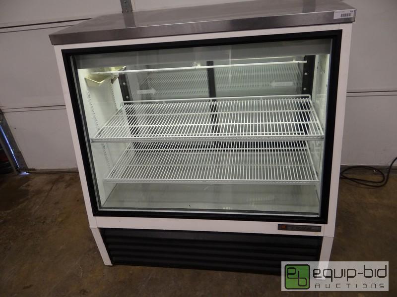 lot 709 image: True 48 Inch Refrigerated Display Case