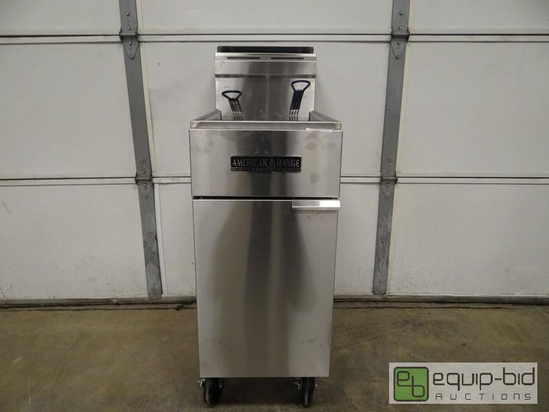 lot 719 image: New American Range 35Lb Fryer