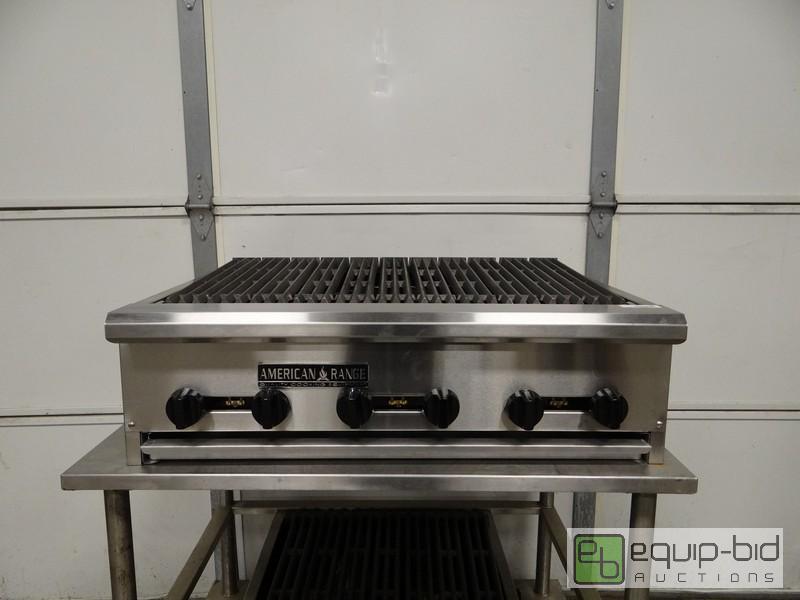 lot 723 image: New American Range 36 Inch Charbroiler