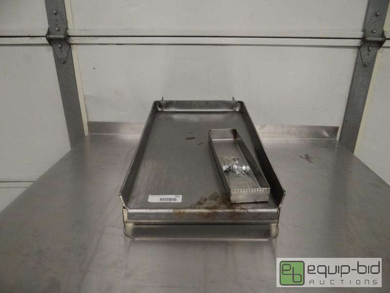 lot 762 image: New Rocky Mountain 12 Inch Grill