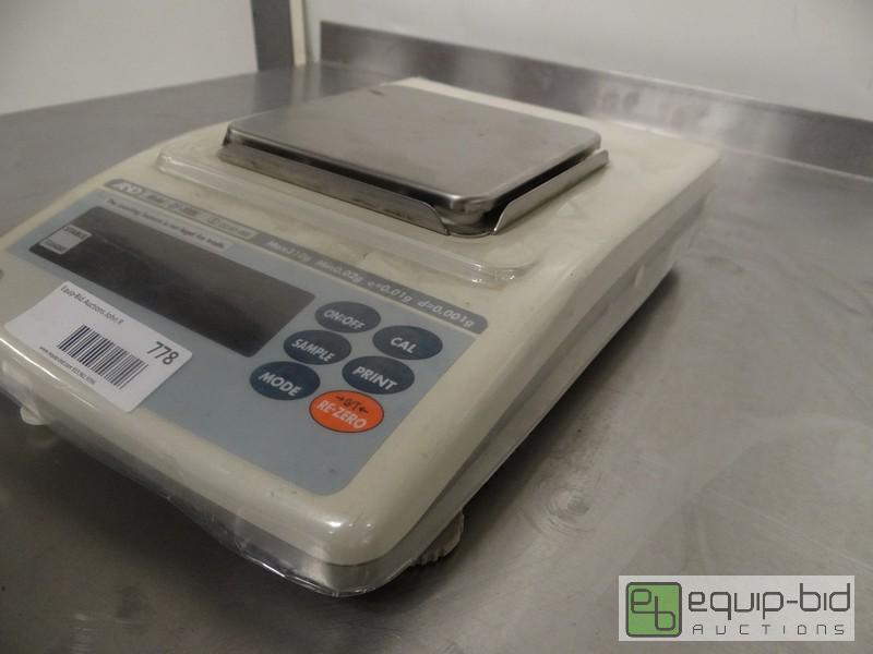 lot 778 image: AND 300 Gram Scale