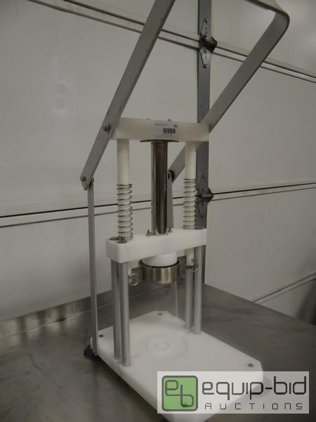 lot 781 image: Heavy Duty Pineapple Corer