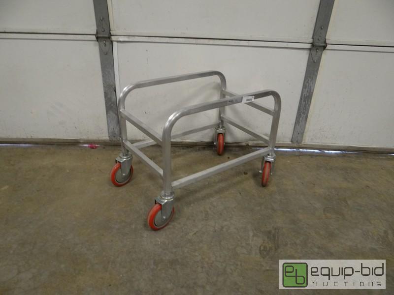 lot 795 image: New Winholt 1 Lug Meat Cart