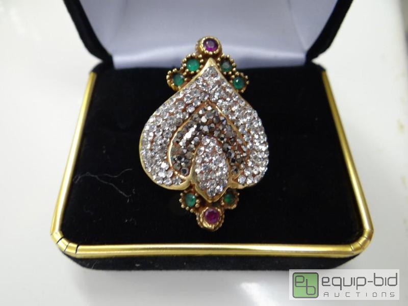 lot 2080 image: Beautiful sterling silver ring with genuine c...