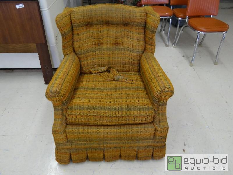 lot 2091 image: Vintage orange chair....