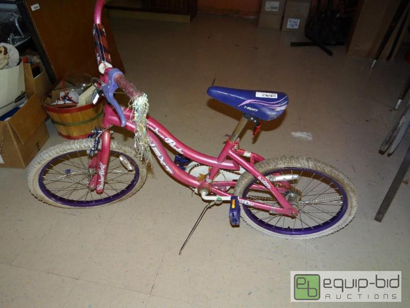 lot 2118 image: Next girls bike....