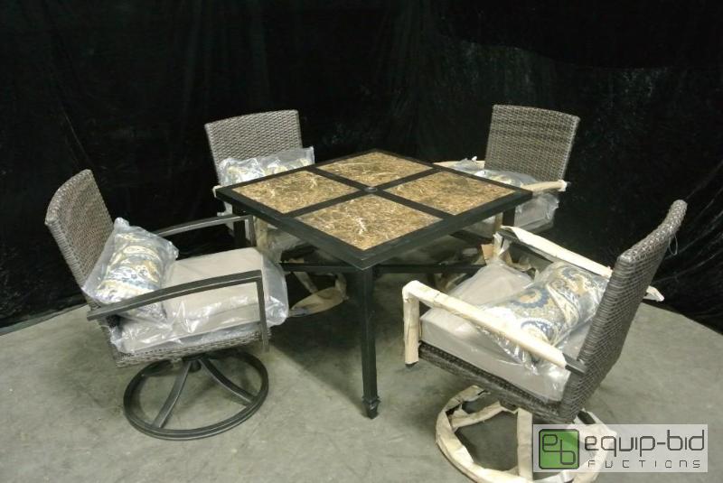 lot 761 image: River Oak 5pc Outdoor Dining Set