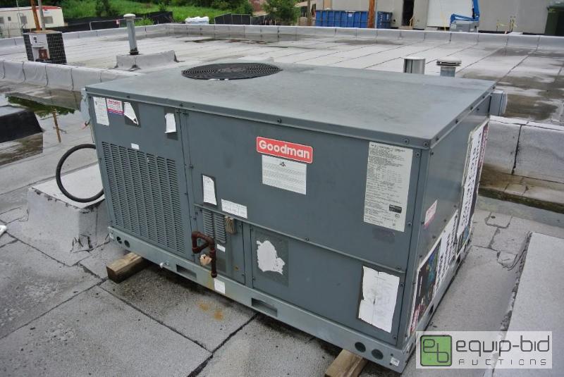lot 4 image: Powermaster Roof Top Air ConditioningHeater