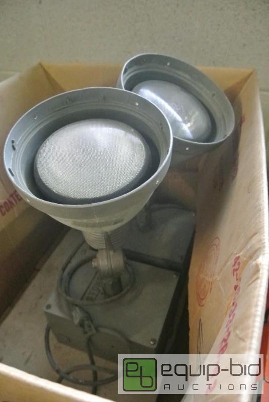 lot 578 image: Set of Outdoor Spotlights